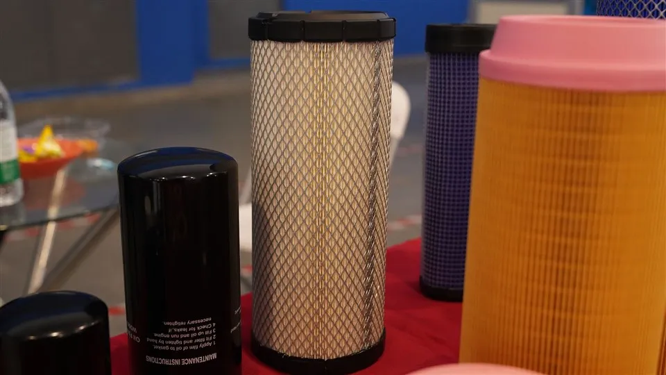 Høj - Effektivitet Heavy Truck Air Filters C17337 Traktor Del Engineolie Air Filter 87438245 CA-839A Great HEPA Air Filters